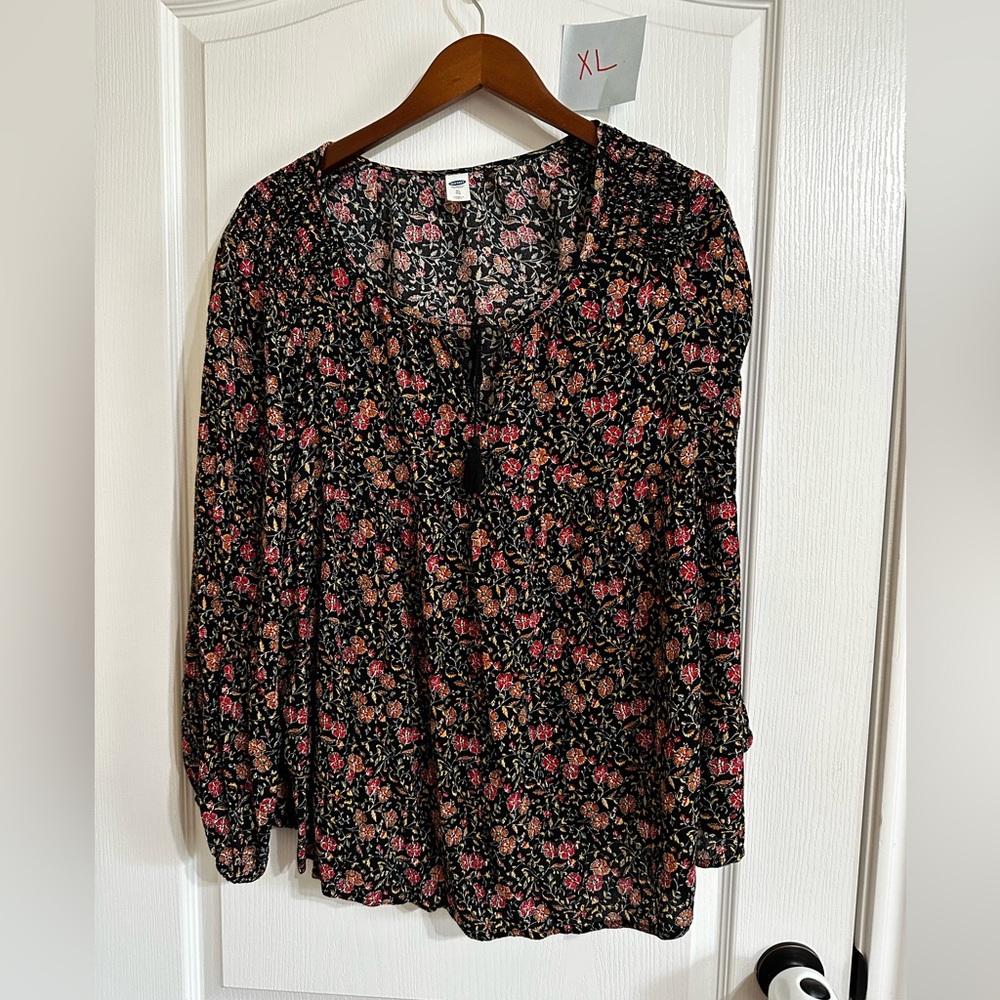 Floral Black and Pink Women's Top